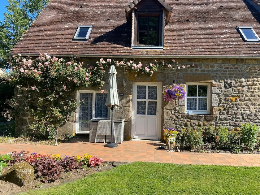 Cucumber Cottage - Image 1