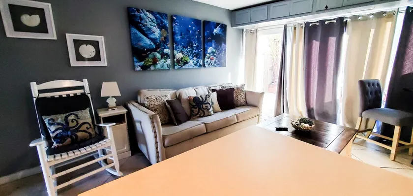Family's Nest ~ Sleeps 4 ~ Pool Open - Image 1