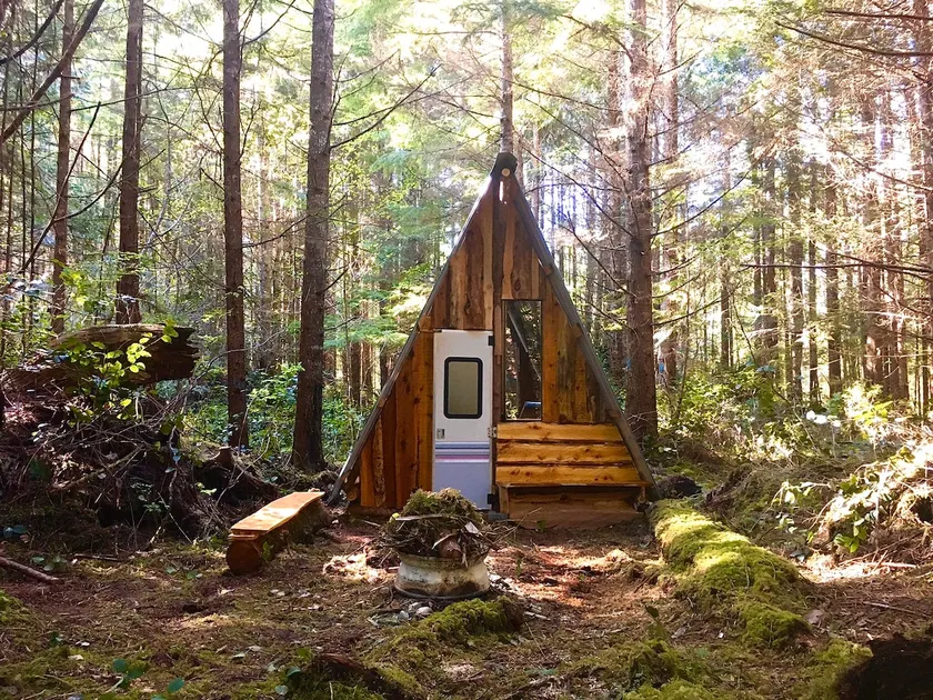 ”The Hideaway” Dog-friendly Forest Cabin - Image 1