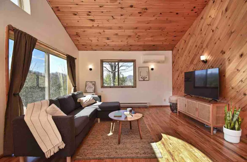 Modern Cozy Cabin Views near Downtown Boone - Image 1