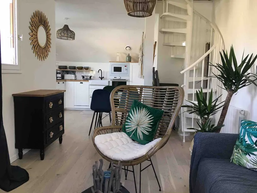 600 m from the beach with a private garden - Image 1