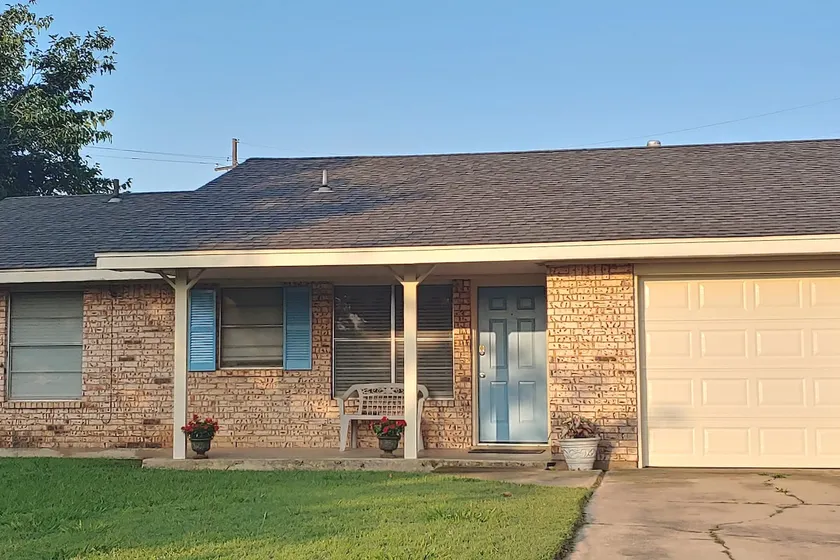 Home away from Home (full kitchen) Ft. Sill - Image 1