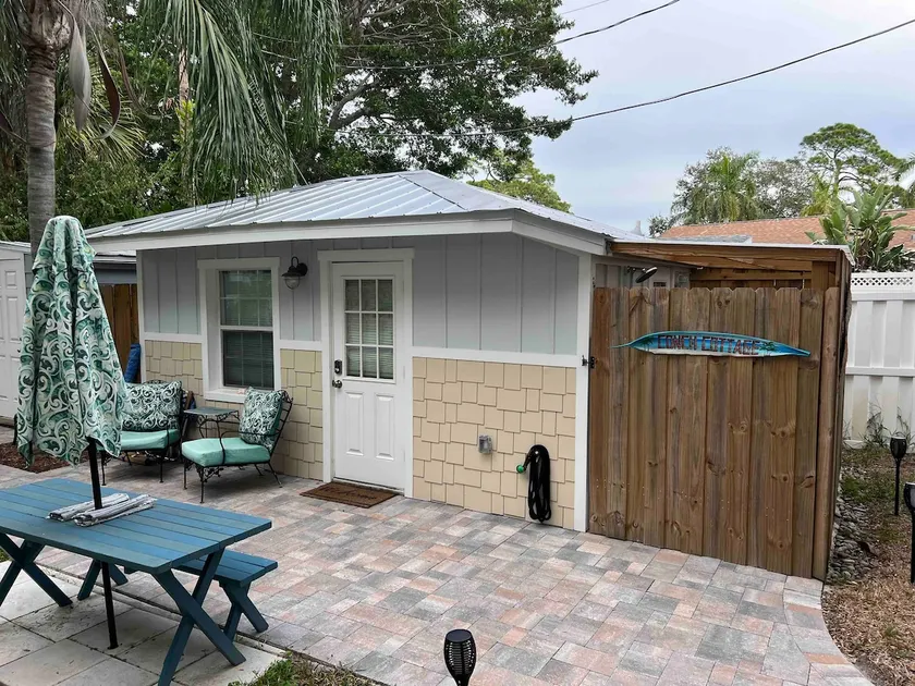 Conch Cottage adorable one bedroom with pool. - Image 1