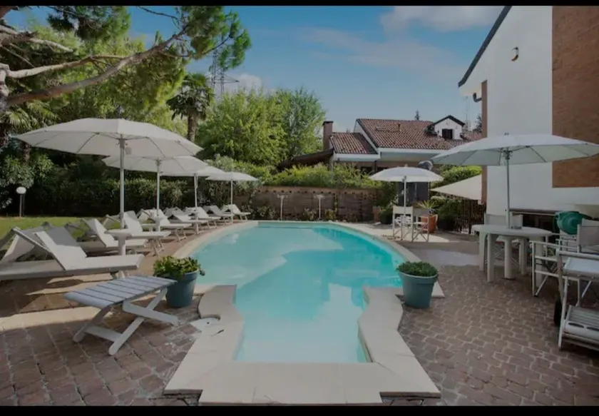 \"Villa La Palmetta\" mit Pool, Terrasse und WLAN - Image 1
