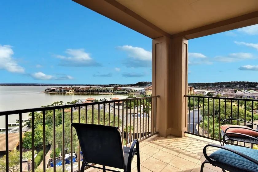 🏖 Getaway on LBJ Penthouse 🏖 - Image 1