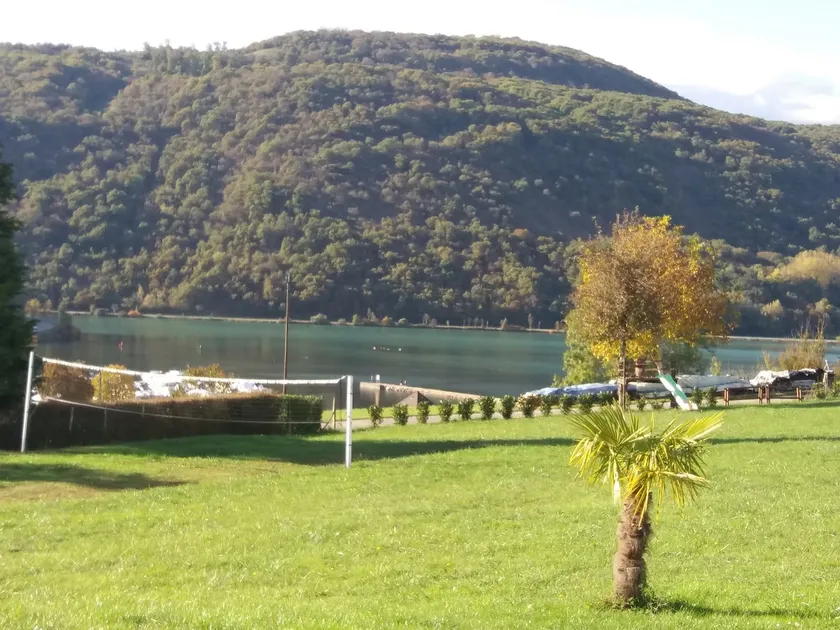 L'Écrin Nath'ure, between lake and mountain - Image 1