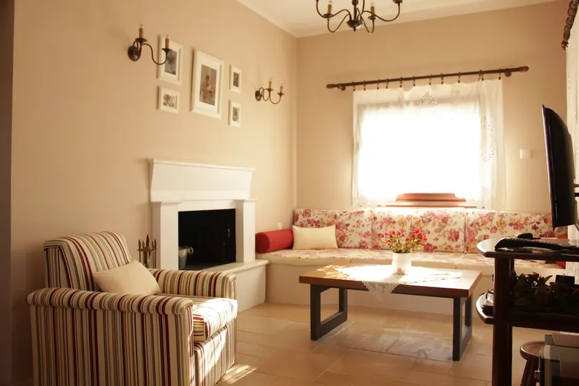 *Villa Pap-Live the Greek hospitality in a village* - Image 1
