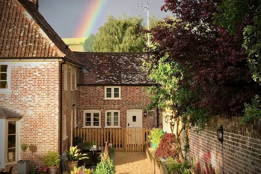 Beautiful Restored Cottage in the heart of Dorset. - Image 1