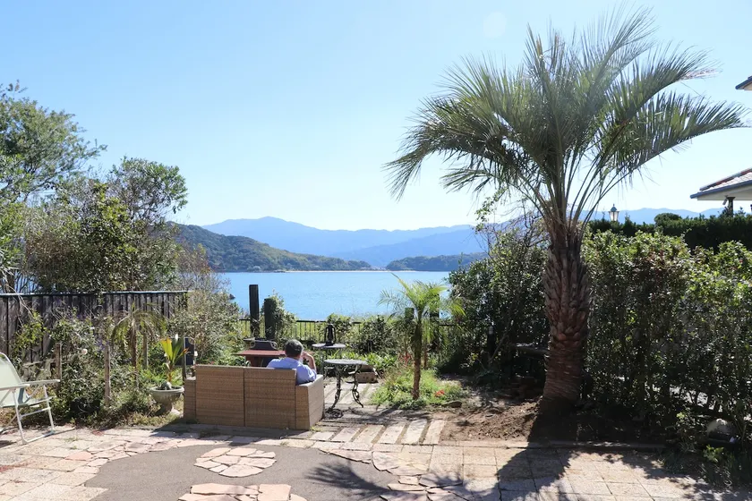 LANA-SEA Enjoy a BBQ at this luxurious villa with a beautiful ocean view. - Image 1