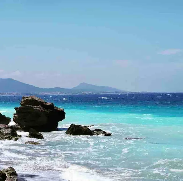 At the sea… Bormes les mimosas 2 km from the beaches - Image 1