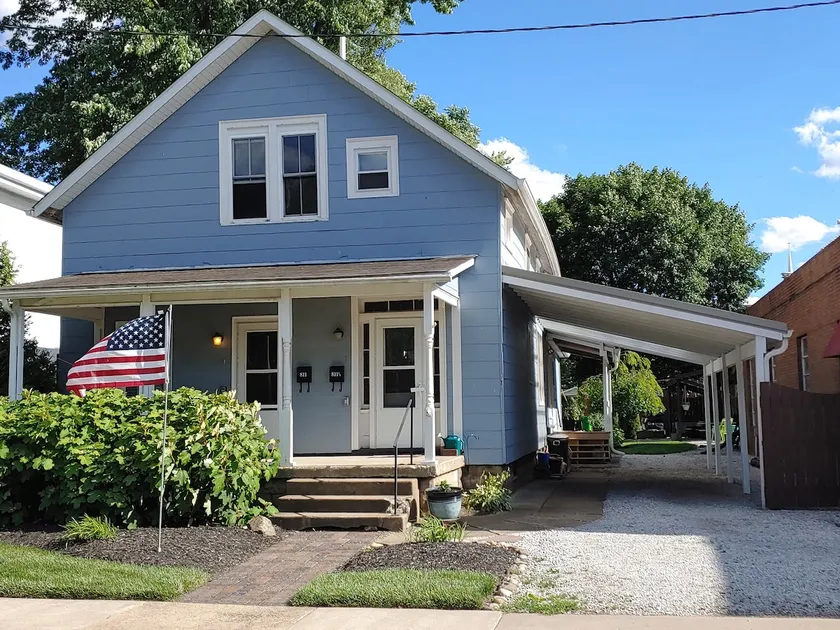 Charming & spacious 1st floor in the heart of town - Image 1