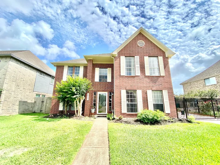 Cozy Duplex Close to Hobby, Lagoon, NASA, Beaches! - Image 1
