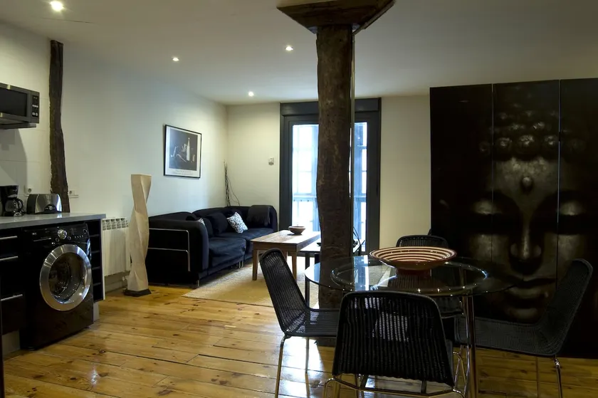Apartment in downtown. 50 m2 - Image 1