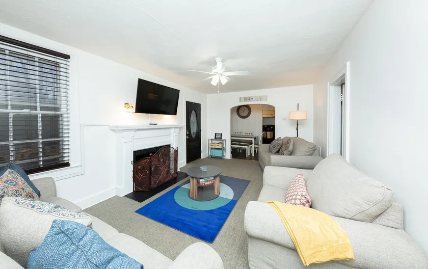 Urban Oasis: Vibrant Charm 5 Mins from DC! - Image 1