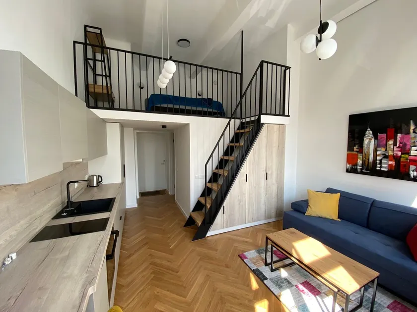 Top Location- Cozy Loft! - Image 1