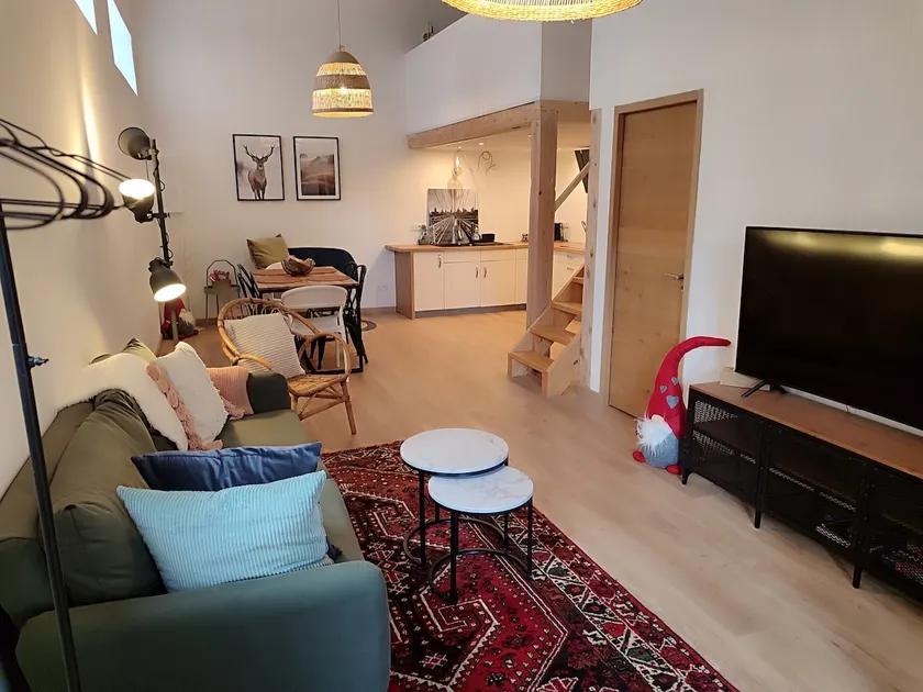The Warm Loft 1 minute from the tram - Image 1