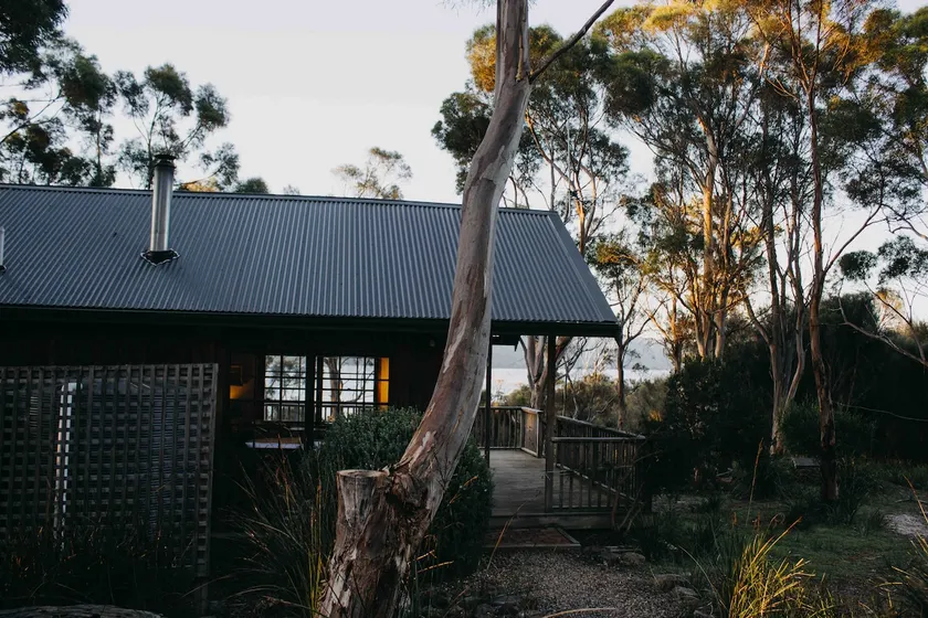 Lune, lunawoni / Bruny Island - Image 1