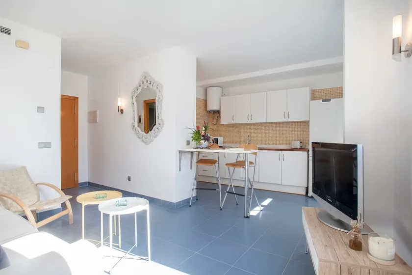 Nice Appartment in Old Town El Carmen -Wifi & AC - Image 1