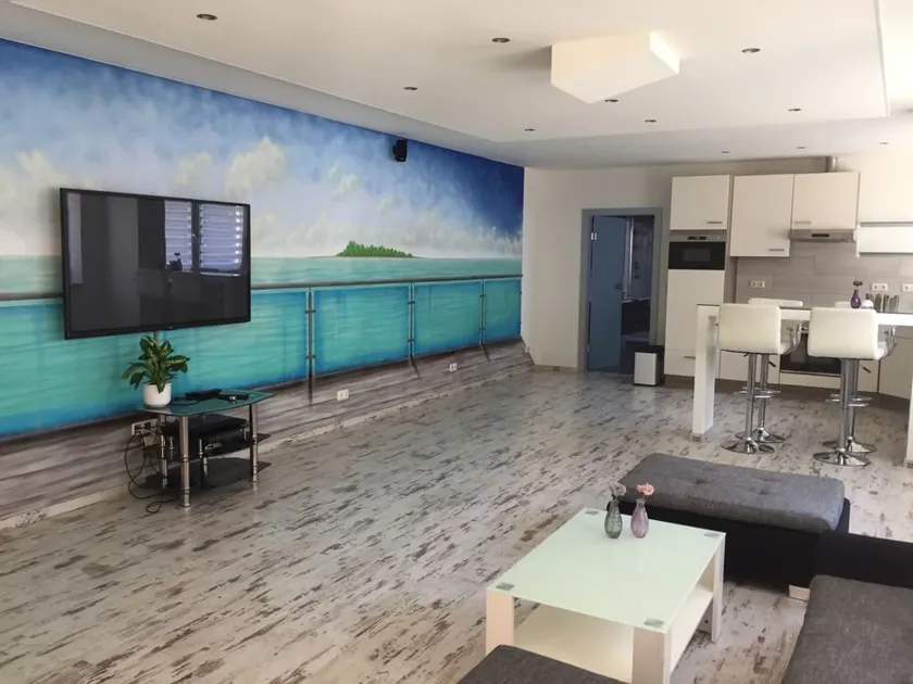100 sqm apartment with hot tub ”Blue Shield” - Image 1