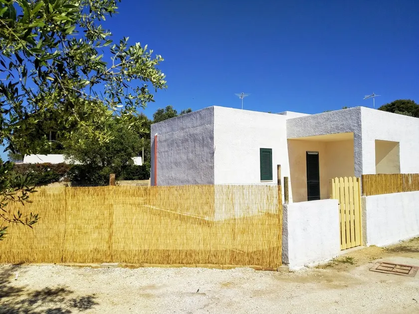 \"Turnitu\" house with large garden - Image 1