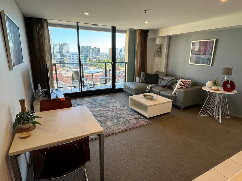 Amazing APT near Convention CNTR - Pool Gym Sauna - Image 1