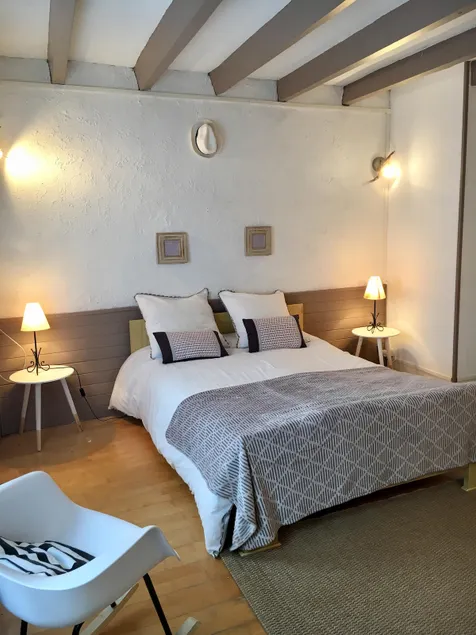 Cozy apartment in the heart of an Auvergne village. - Image 1