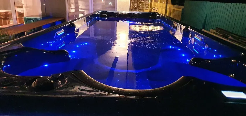 ”The Prince” Luxury house with private chef - Image 1
