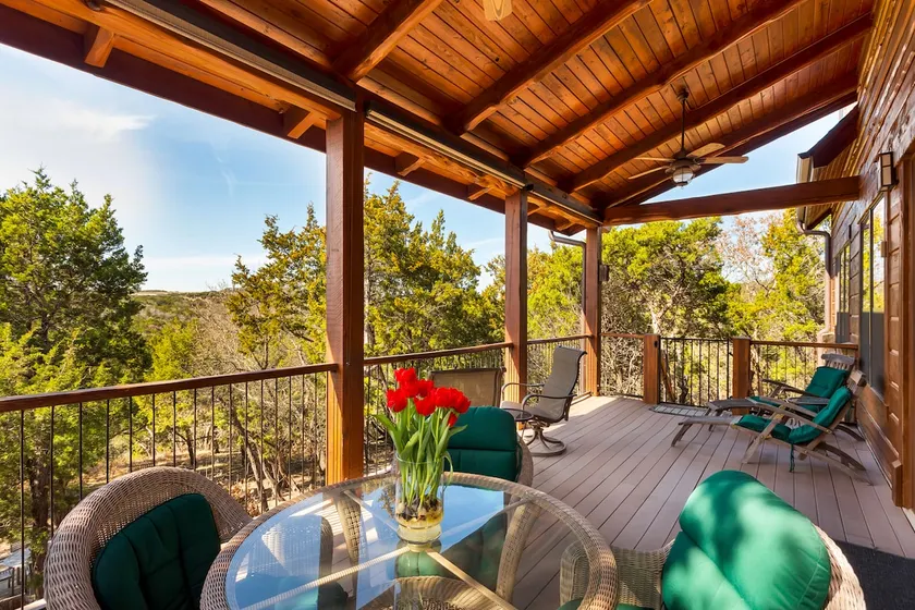 1 ac Scenic Luxury Home Hollows Resort Lake Travis - Image 1