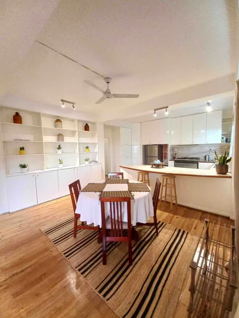 Peaceful 3BR Apartment with Mountain Views & Wi-Fi - Image 1