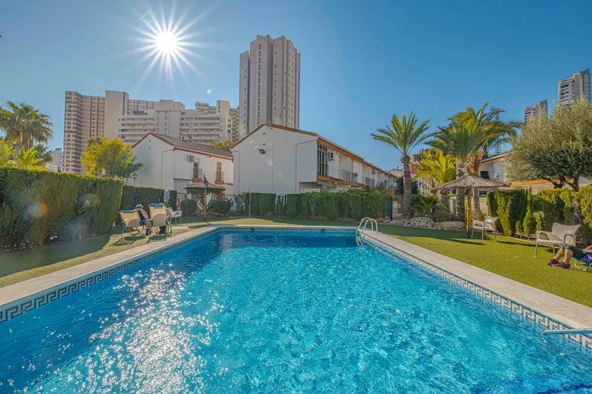 Modern Town House på Levante Beach (WiFi, TV, luftkonditionering, pooler) - Image 1