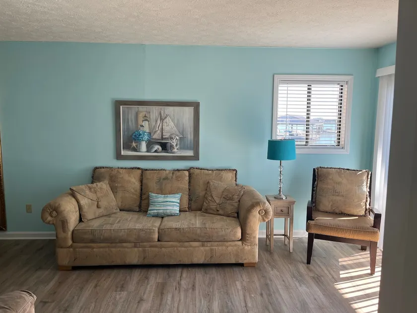 Lovely two bedroom condo on White Lake, NC - Image 1