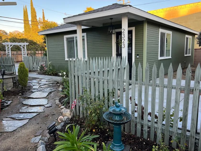 #BoHo HiDEAWAY#Cottage in Old Town, Cold A/C - Image 1