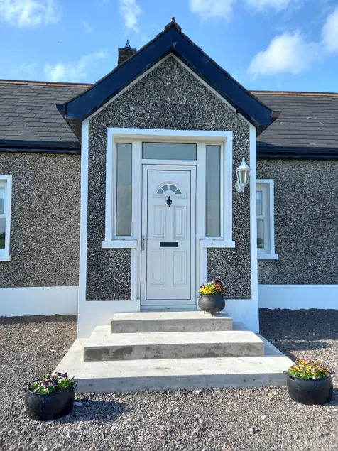 Bramble Cottage - Image 1
