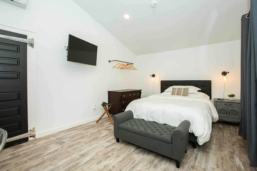Modern Farmhouse | 3BR 2BA Private Retreat - Image 1