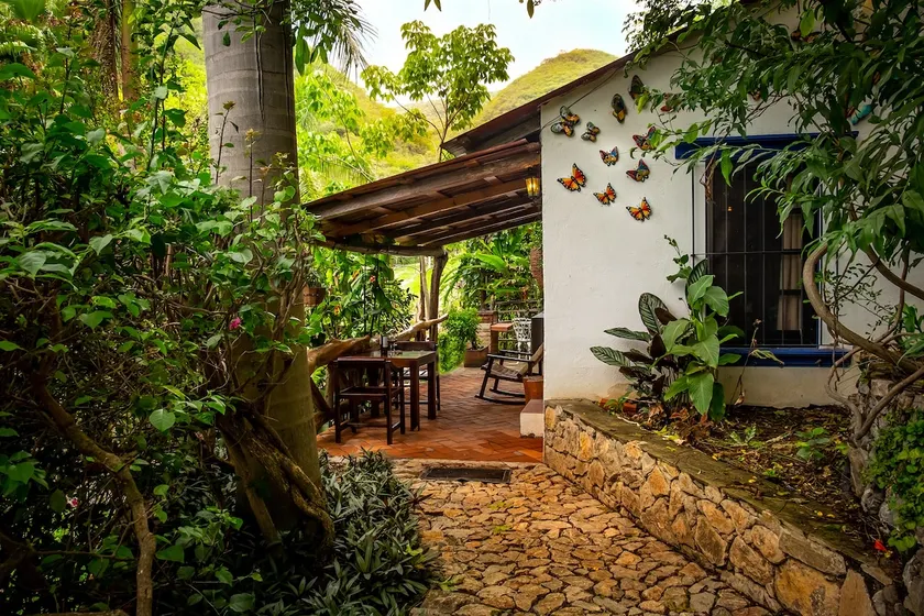 Butterfly Cabin - Image 1