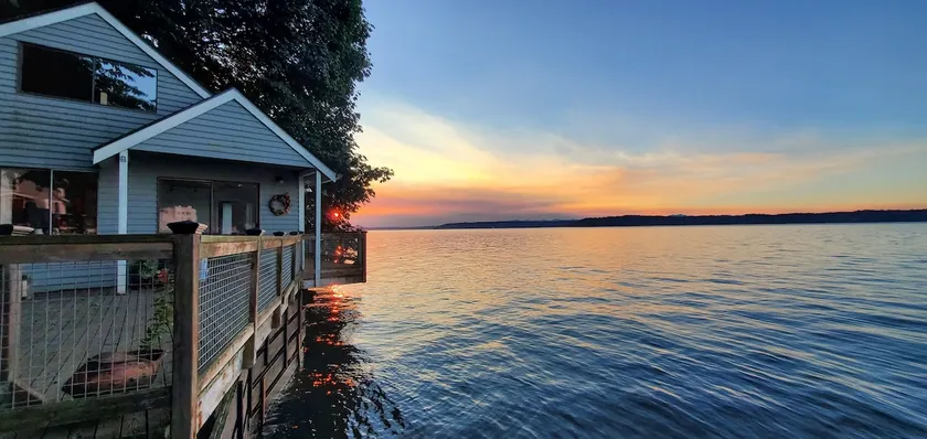 Private Retreat on the Puget Sound - Image 1