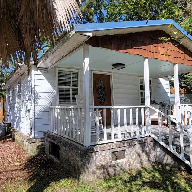 Charming Sweet Tea Cottage - Image 1