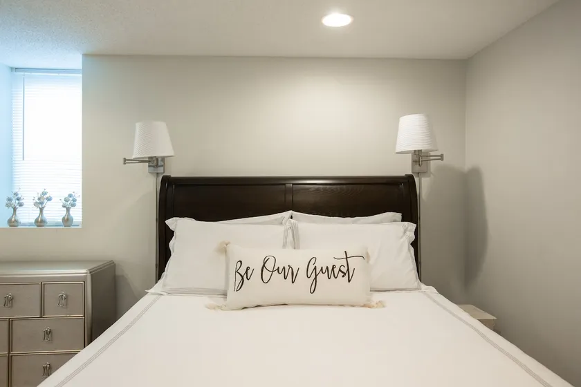 Lovely lower level in South Minneapolis - Image 1