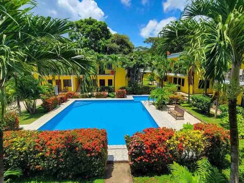 Beachtown Oasis beside Avenue Centrale in Coco - Image 1