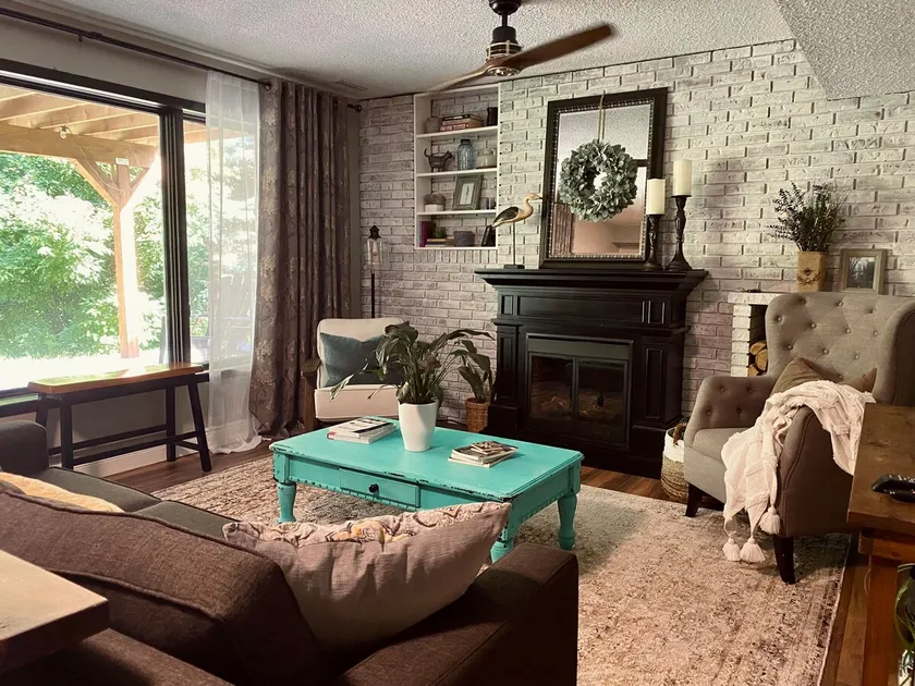 Private Country Suite with River Access & Wildlife - Image 1