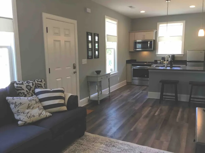 Brand New Guest Apartment on 4 Acres (Pet-Friendly!) - Image 1