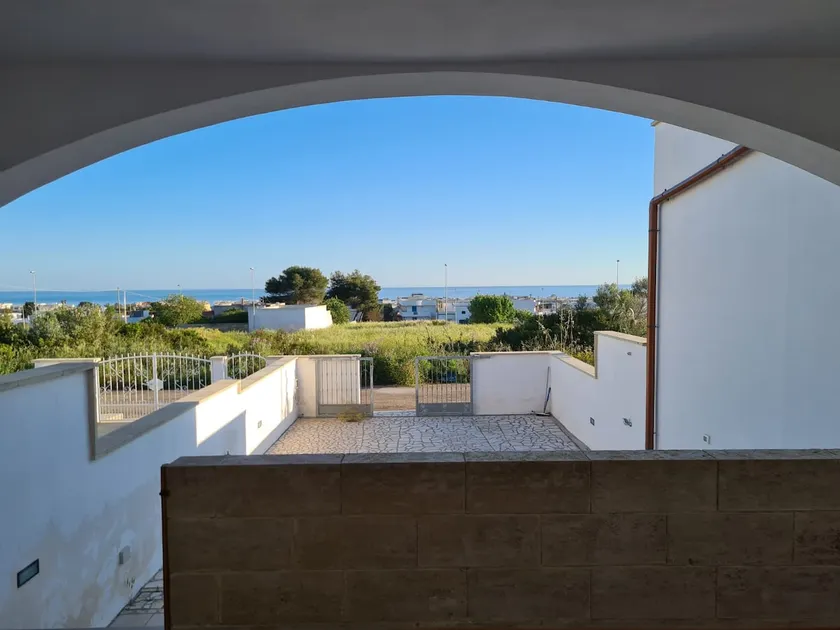 Torre Pali Apartment in Marina di Salve - Image 1