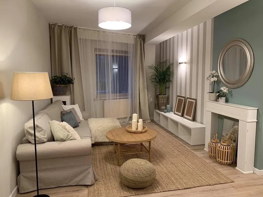 Luxurious Spacious Apartment, Rynek, Parking - Image 1