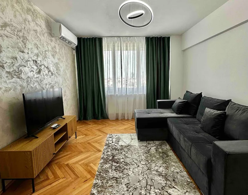 Dorobantilor Apartment with a Terrace - Image 1