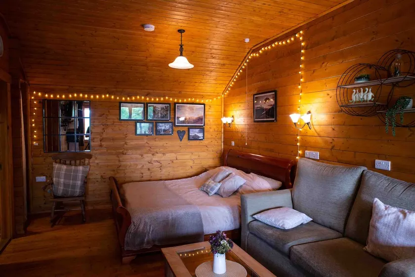 Cherry log Cabin in Wales - Image 1