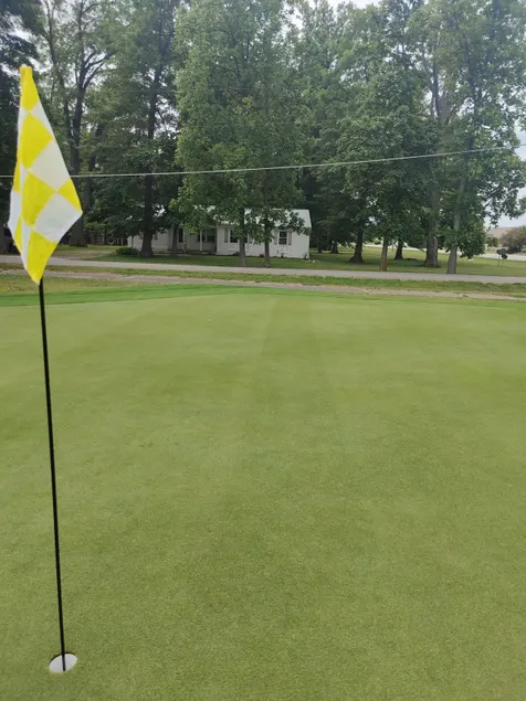 19th hole - Golf Course, early/late check in/out! - Image 1