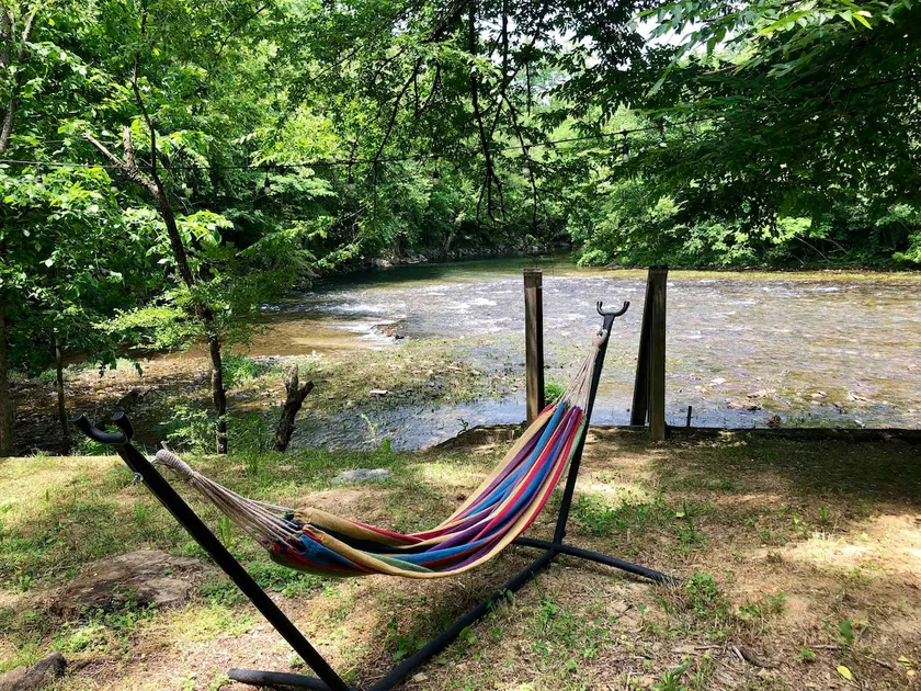 Rustic Relaxation on the Little River in Smokies! - Image 1
