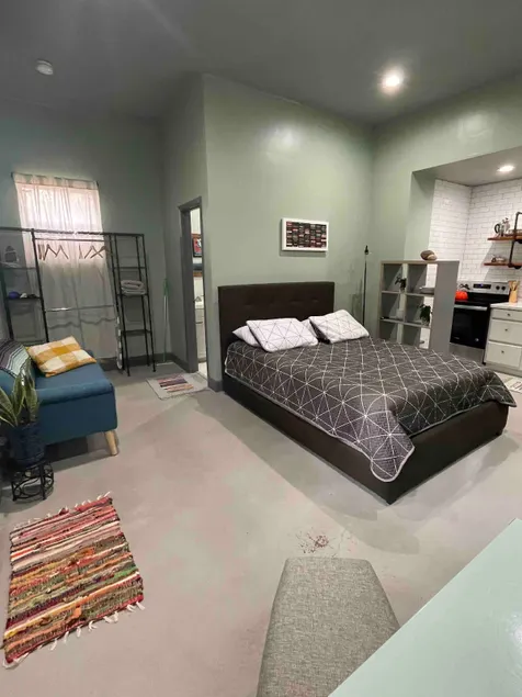Quaint space, centrally located off I-10, UTEP - Image 1