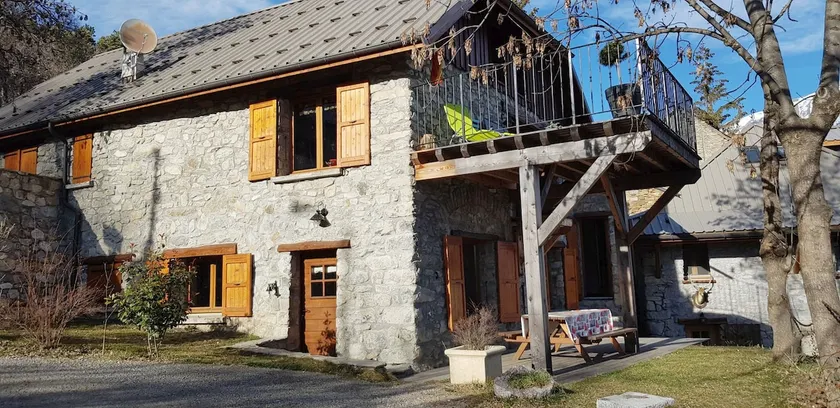 Apartment in stone house. Mountain spirit - Image 1