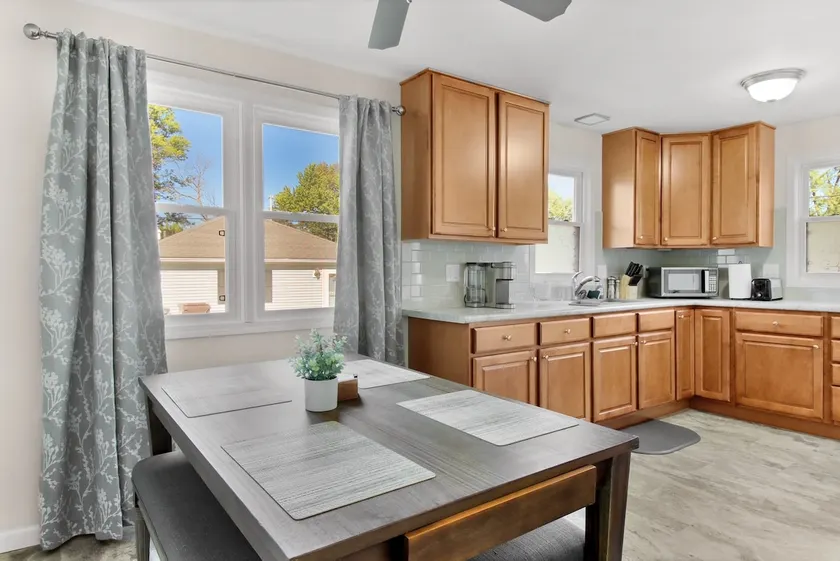 4Bed Charmer in Central Washington/East Peoria - Image 1